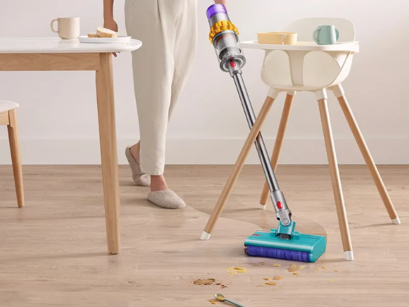 Dyson V15 Detect Submarine podczas pracy