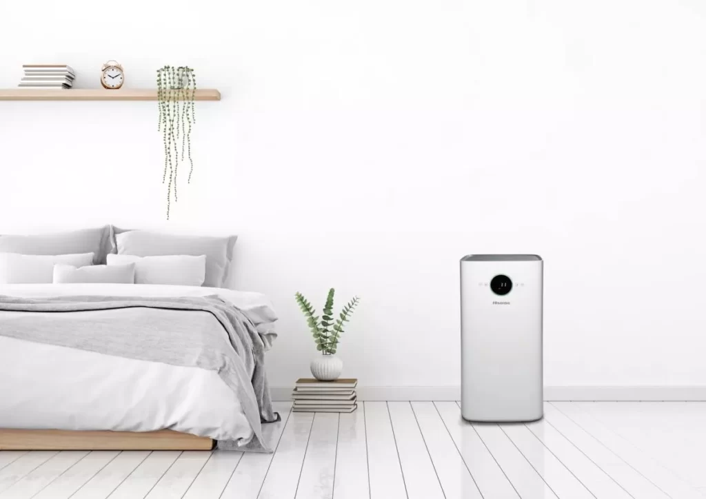 oczyszczacz hisense ap580h w sypialni
